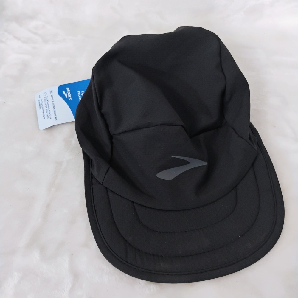 Brooks Lightweight Packable Hat Black Wind Rain Resistant Running Cap New NWT W